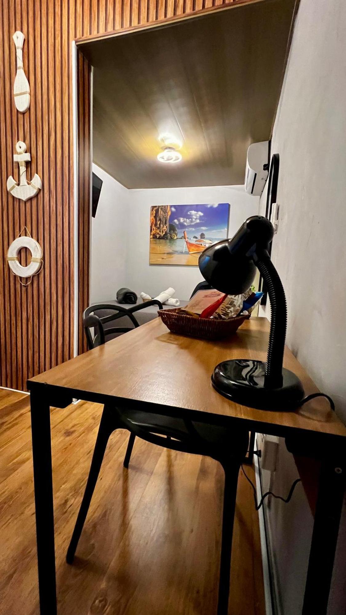 Do Luar Hostal